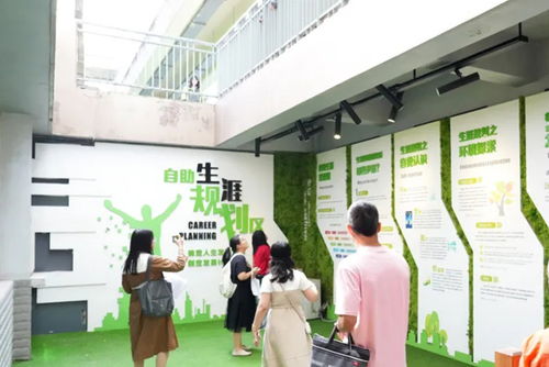 重庆市中小学心理健康骨干教师国培班赴两江中学访学交流，共筑师生心灵成长桥梁